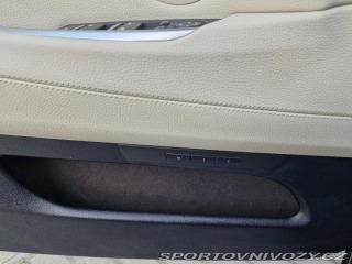 BMW 5 3,0   GT 530d xDrive gran 2011