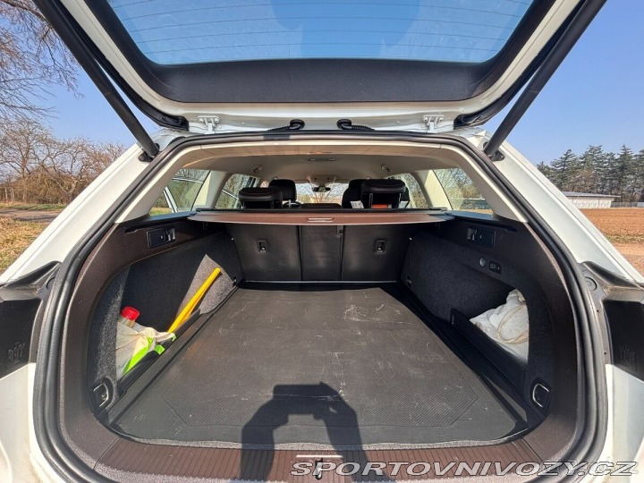 Volkswagen Ostatní modely Passat 2,0   B8 TDI 140kW DSG 1800