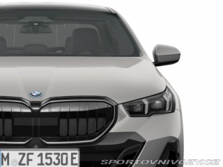 BMW 5 550e xDrive 1800