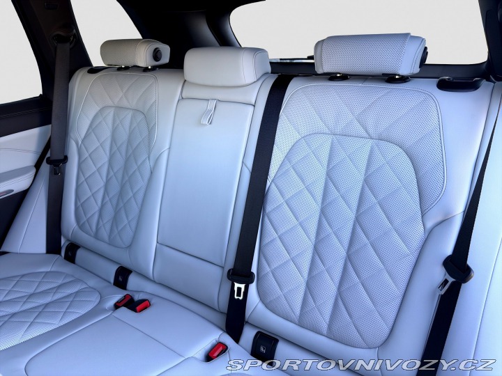 BMW X5 xDrive50e 2025
