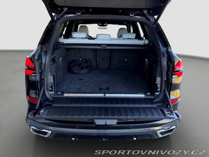 BMW X5 xDrive50e 2025