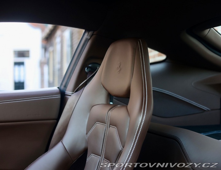 Ferrari F12berlinetta 6.3 V12  | Atelier auto 2013