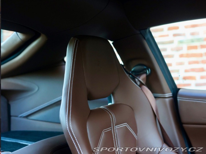 Ferrari F12berlinetta 6.3 V12  | Atelier auto 2013