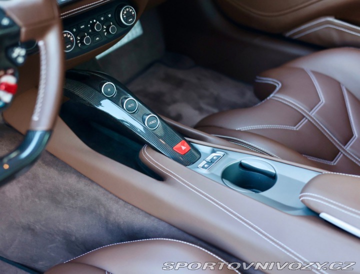 Ferrari F12berlinetta 6.3 V12  | Atelier auto 2013