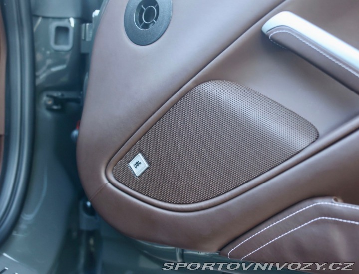 Ferrari F12berlinetta 6.3 V12  | Atelier auto 2013