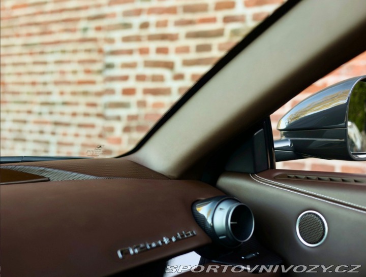 Ferrari F12berlinetta 6.3 V12  | Atelier auto 2013