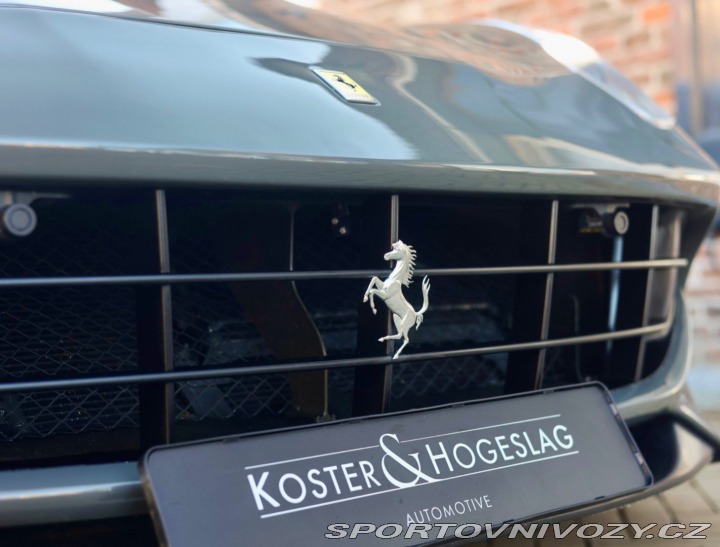 Ferrari F12berlinetta 6.3 V12  | Atelier auto 2013