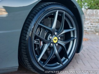 Ferrari F12berlinetta 6.3 V12  | Atelier auto 2013