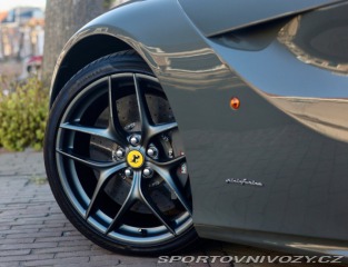 Ferrari F12berlinetta 6.3 V12  | Atelier auto 2013