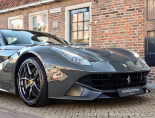 Ferrari F12berlinetta 6.3 V12  | Atelier auto 2013