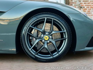 Ferrari F12berlinetta 6.3 V12  | Atelier auto 2013