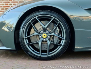 Ferrari F12berlinetta 6.3 V12  | Atelier auto 2013