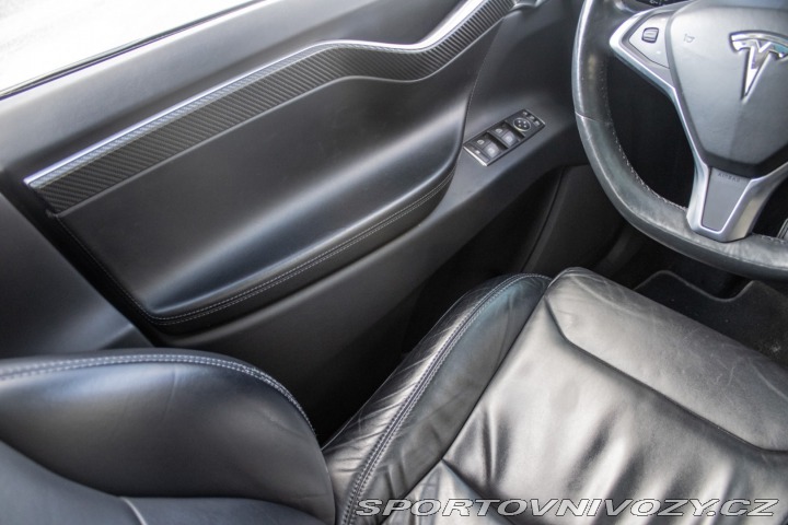 Tesla Model X 386 kW, elektromotor, au 2017