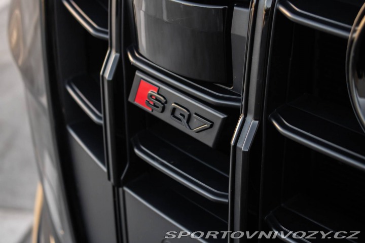 Audi SQ7 4.0 TFSI V8 / 7-MIESTNE 2022