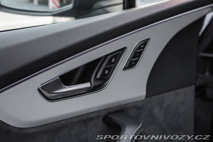 Audi SQ7 4.0 TFSI V8 / 7-MIESTNE 2022