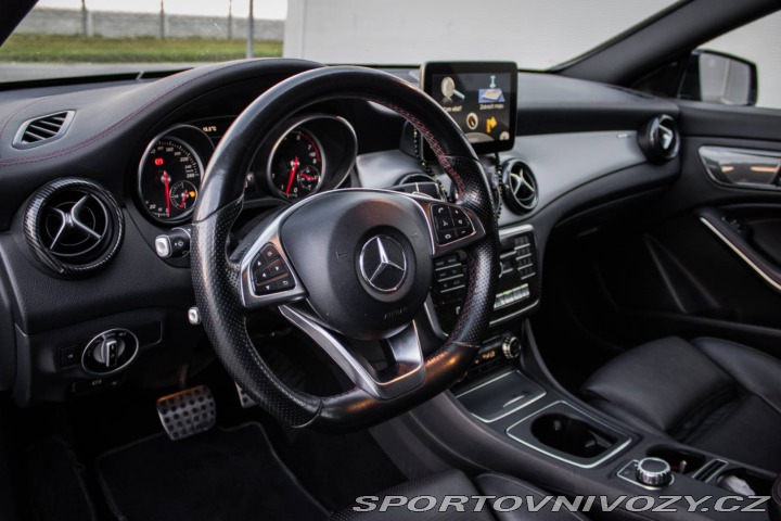 Mercedes-Benz CLA Shooting Brake  200   115 2016