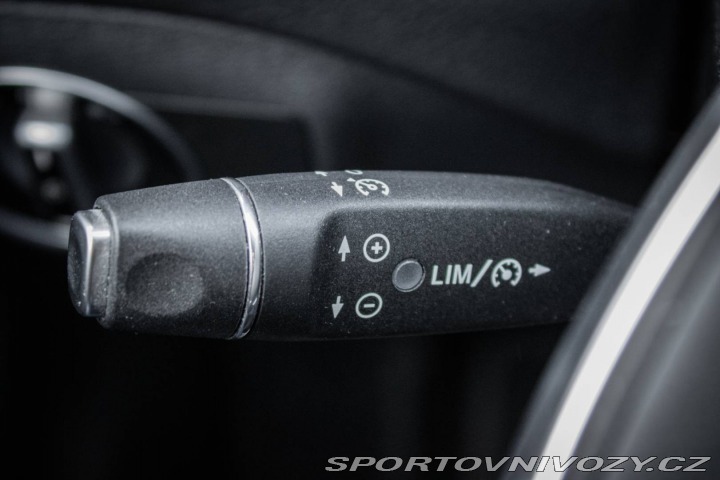 Mercedes-Benz CLA Shooting Brake  200   115 2016