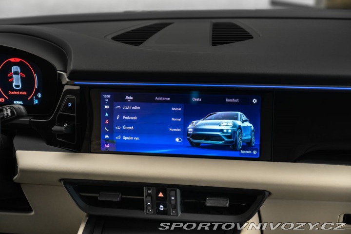 Porsche Macan 4  EL Vzduch BOSE 2026