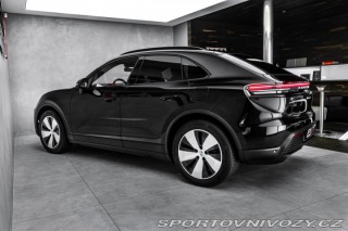 Porsche Macan 4  EL Vzduch BOSE 2026