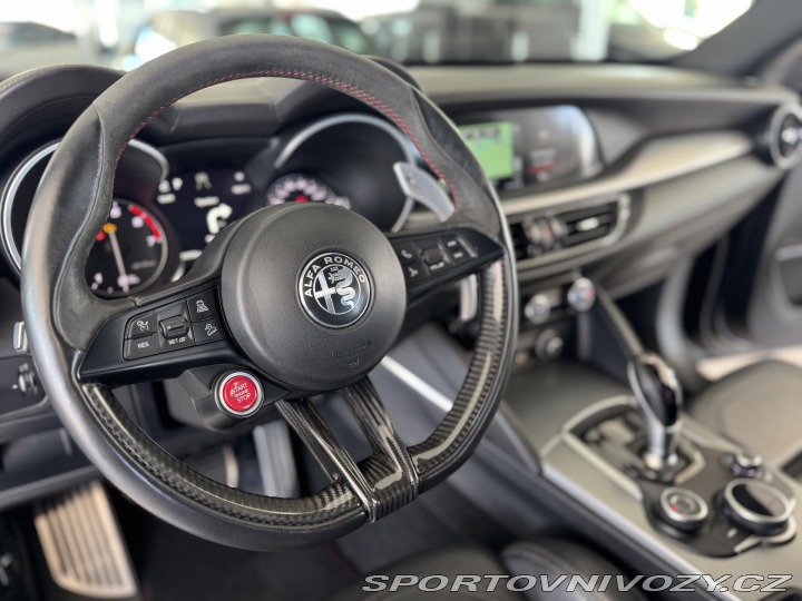 Alfa Romeo Stelvio 2,0T Q4*206kW*VELOCE*MaxV 2019