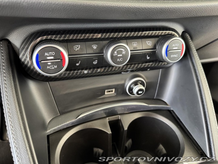 Alfa Romeo Stelvio 2,0T Q4*206kW*VELOCE*MaxV 2019