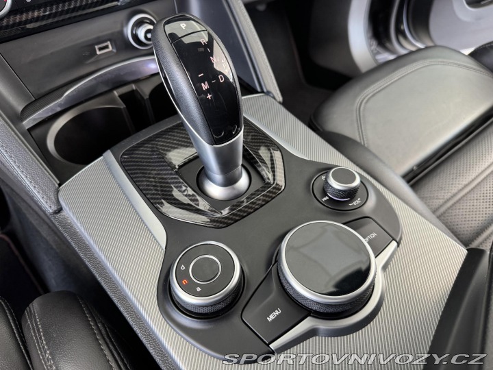 Alfa Romeo Stelvio 2,0T Q4*206kW*VELOCE*REZE 2019