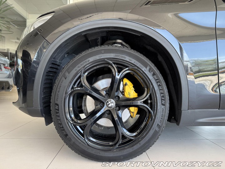 Alfa Romeo Stelvio 2,0T Q4*206kW*VELOCE*MaxV 2019