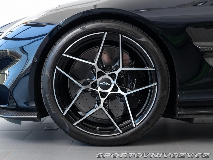 Aston Martin Vanquish  2025