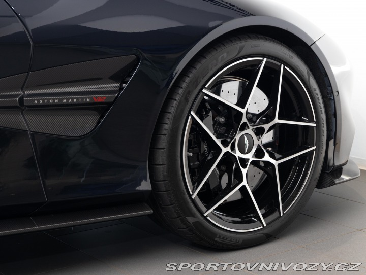 Aston Martin Vanquish  2025