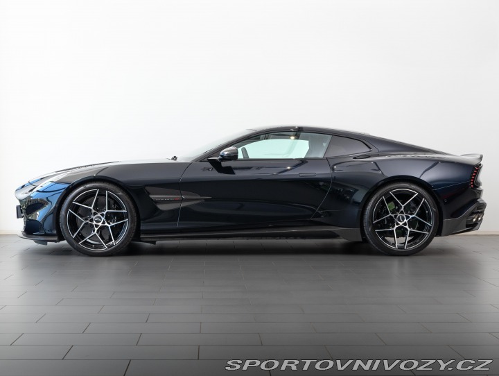Aston Martin Vanquish  2025