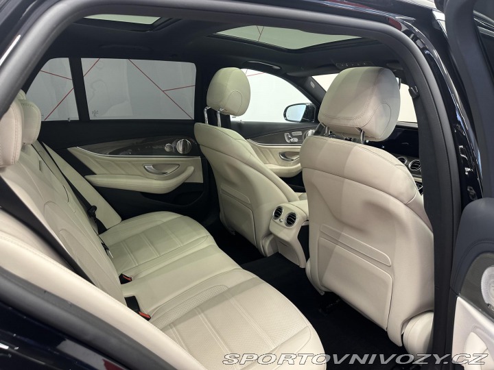 Mercedes-Benz E E63s AMG*BURM*LED*TOP*ZÁR 2022