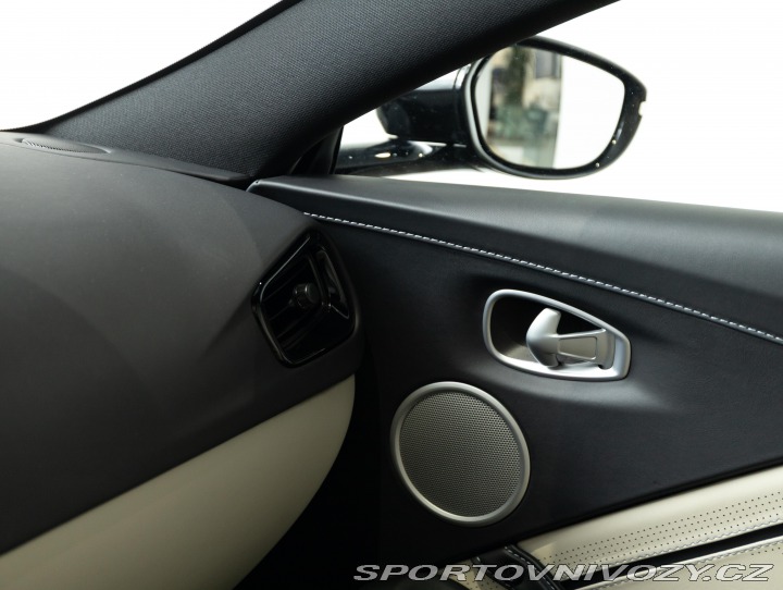 Aston Martin Vantage V8 Vantage 2022