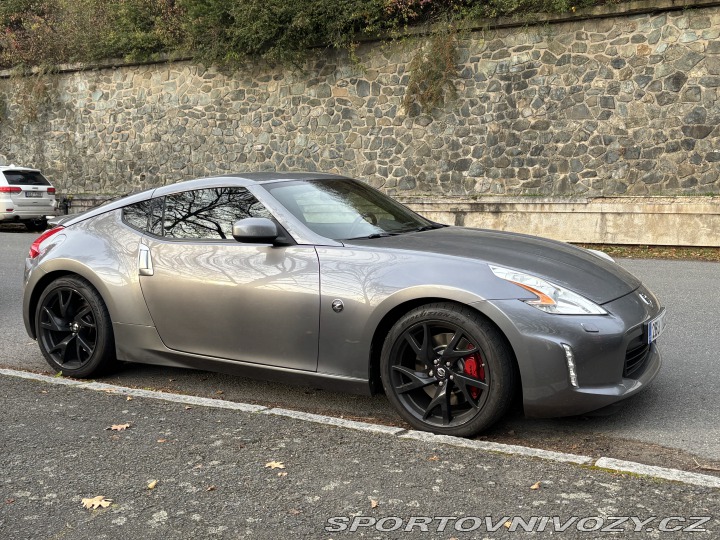 Nissan 370 Z  2014