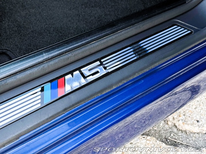 BMW M5 5.0 V8 Le Mans Blue 2000