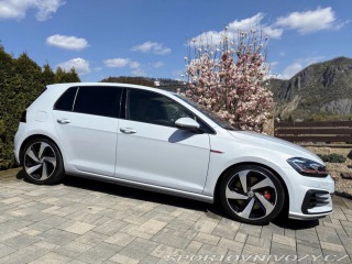 Volkswagen Golf GTI 7.5 Performance