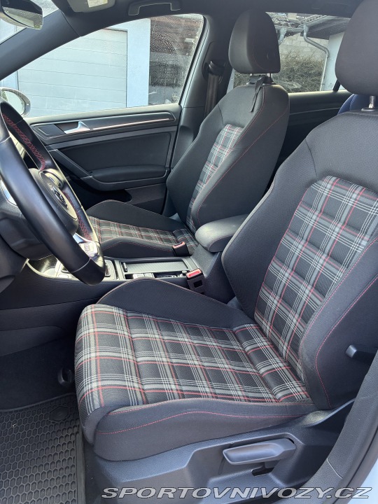 Volkswagen Golf GTI 7.5 Performance 2018