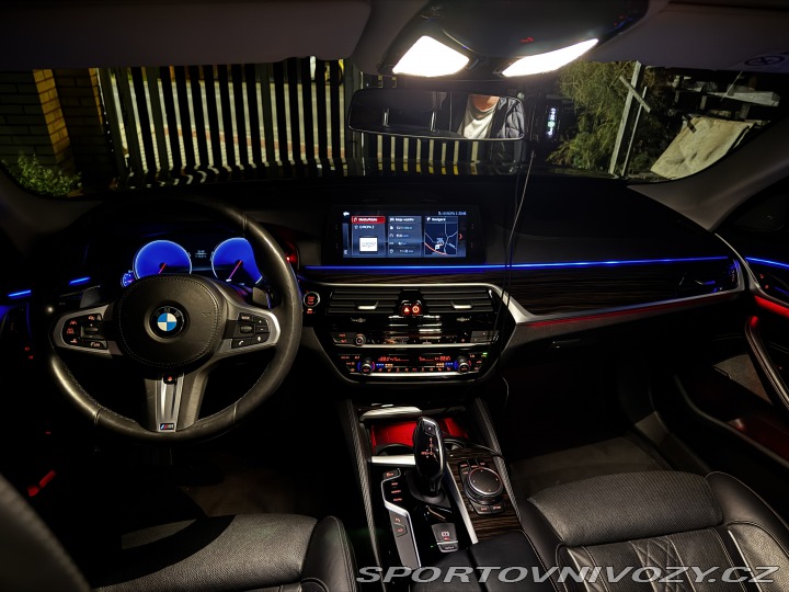 BMW 5 BMW 530i G30 top výbava 2017