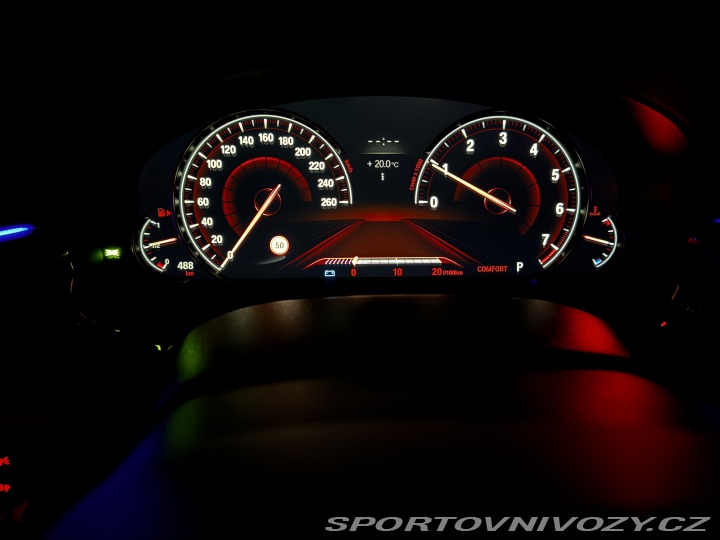 BMW 5 BMW 530i G30 top výbava 2017