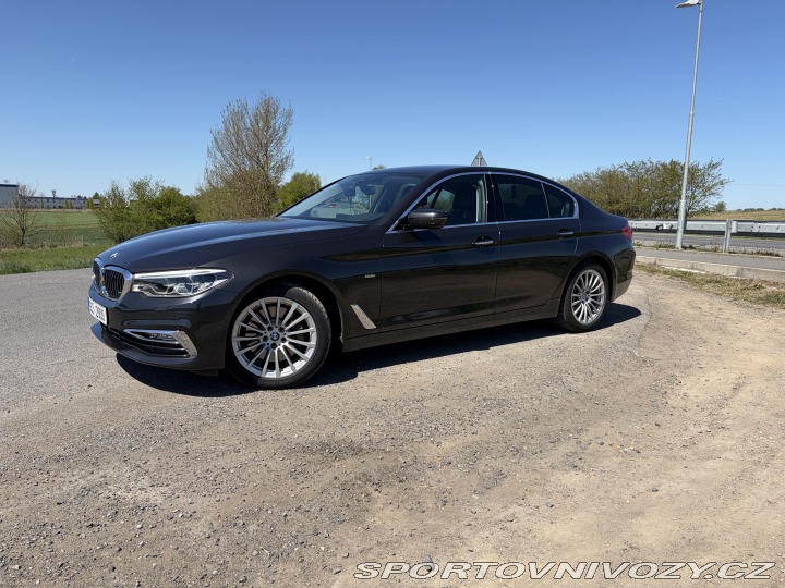 BMW 5 BMW 530i G30 top výbava 2017