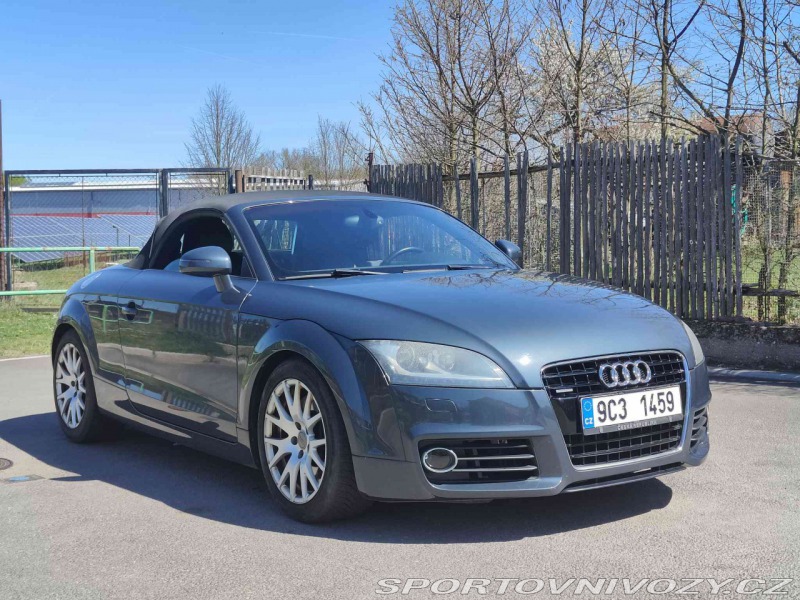 Audi TT 3.2 manuál