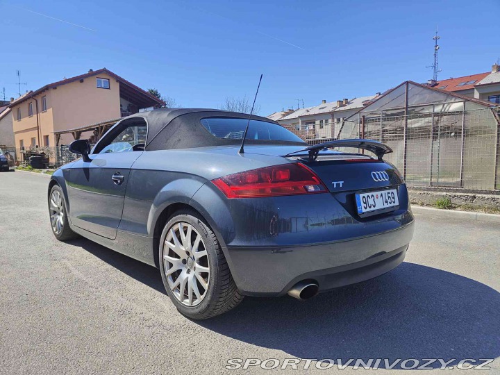 Audi TT 3.2 manuál 2008