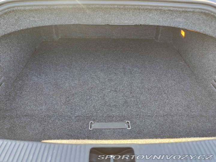 Audi TT 3.2 manuál 2008