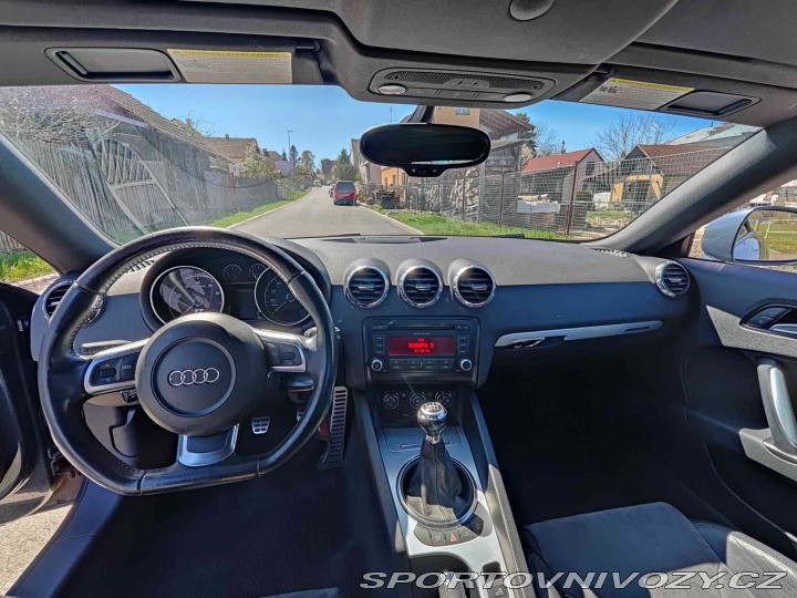 Audi TT 3.2 manuál 2008