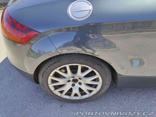 Audi TT 3.2 manuál 2008