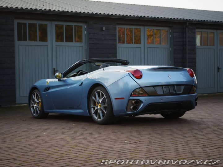 Ferrari California V8 2010