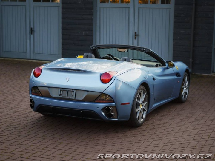 Ferrari California V8 2010