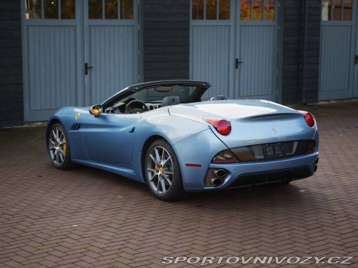 Ferrari California V8 2010
