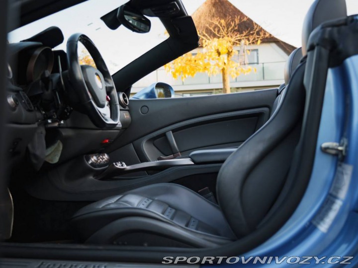 Ferrari California V8 2010