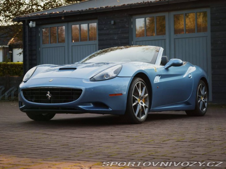 Ferrari California V8 2010