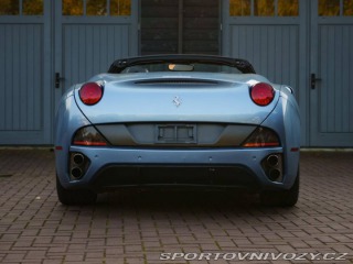 Ferrari California V8 2010